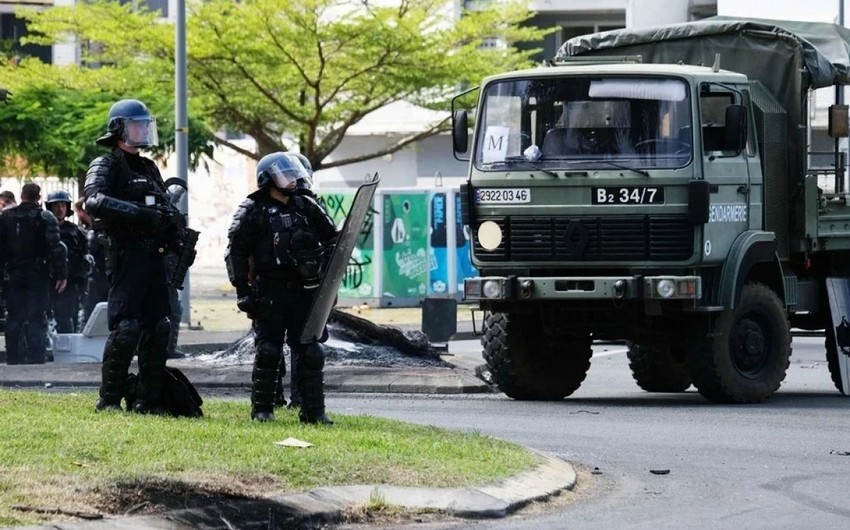 France to send another 1,000 gendarmes to New Caledonia