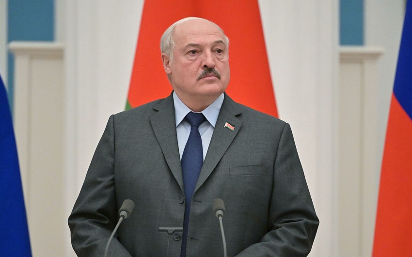 Lukaşenko Şuşaya traktor texnikası hədiyyə etdi