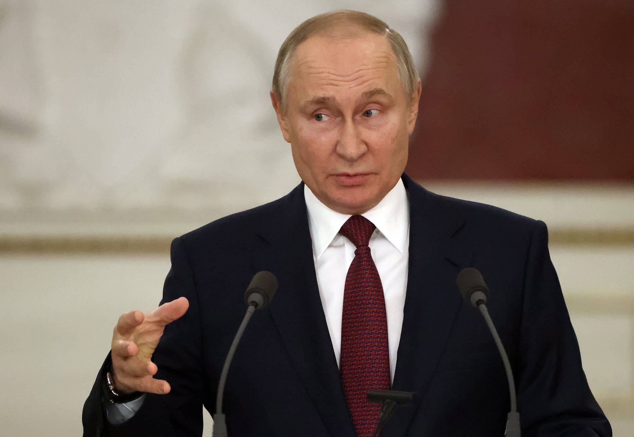 Russia is not currently planning to capture Kharkiv, says Putin