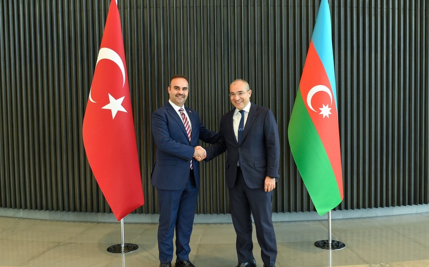 Азербайджан и Турция обсудили сотрудничество в сфере промышленности и технологий