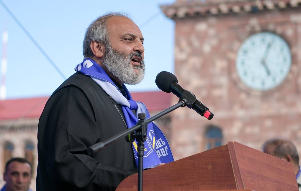 Opposition proposes Archbishop Galstanyan as candidate for Armenia’s PM
