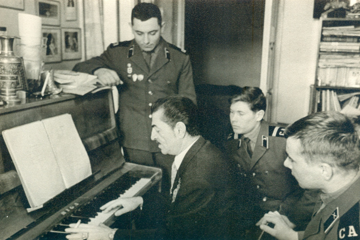 Maestro Niyazinin heç yerdə olmayan nadir FOTOLARI
