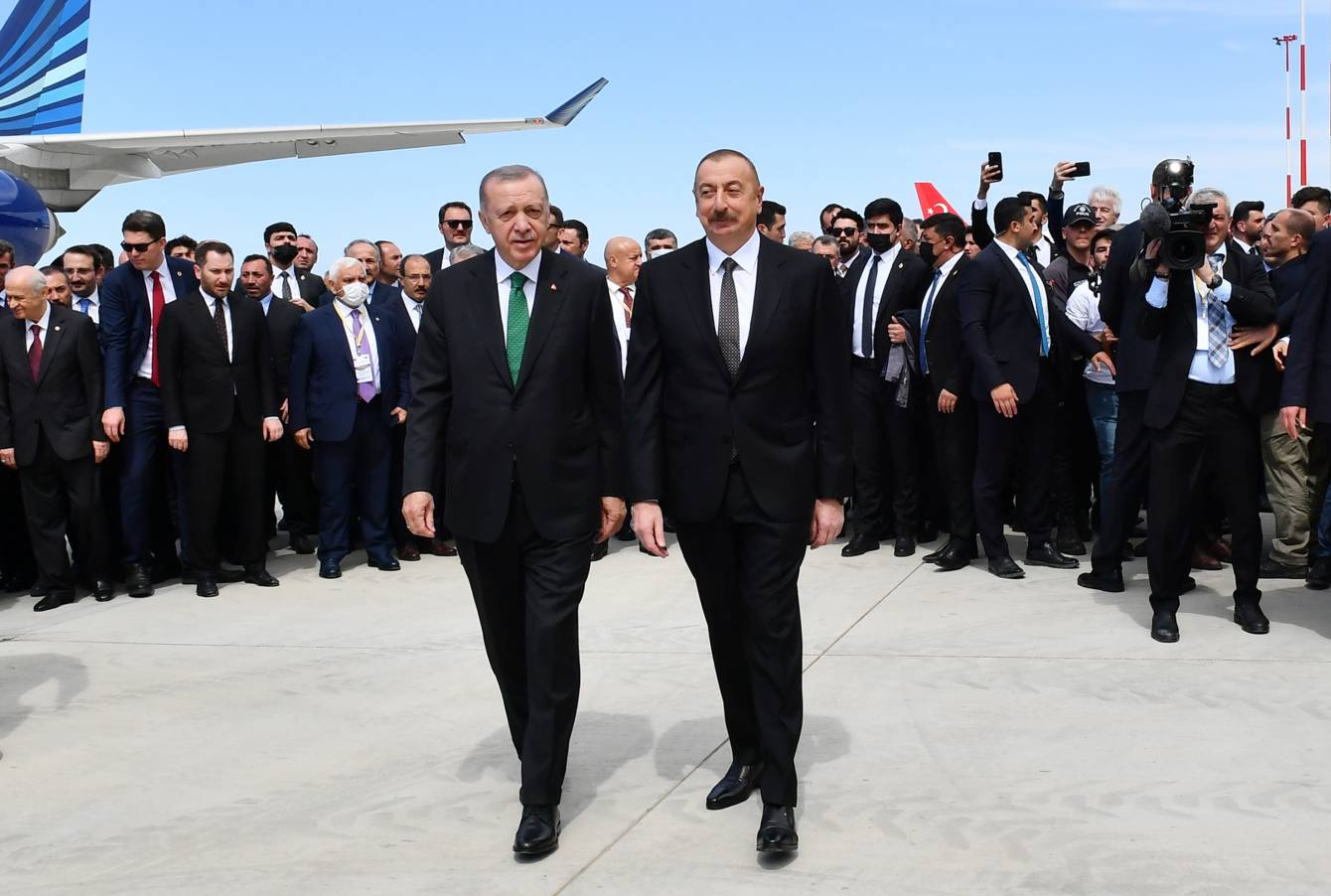 Azərbaycan və Türkiyə prezidentləri Ankaranın Esenboğa Hava Limanında GÖRÜŞDÜLƏR