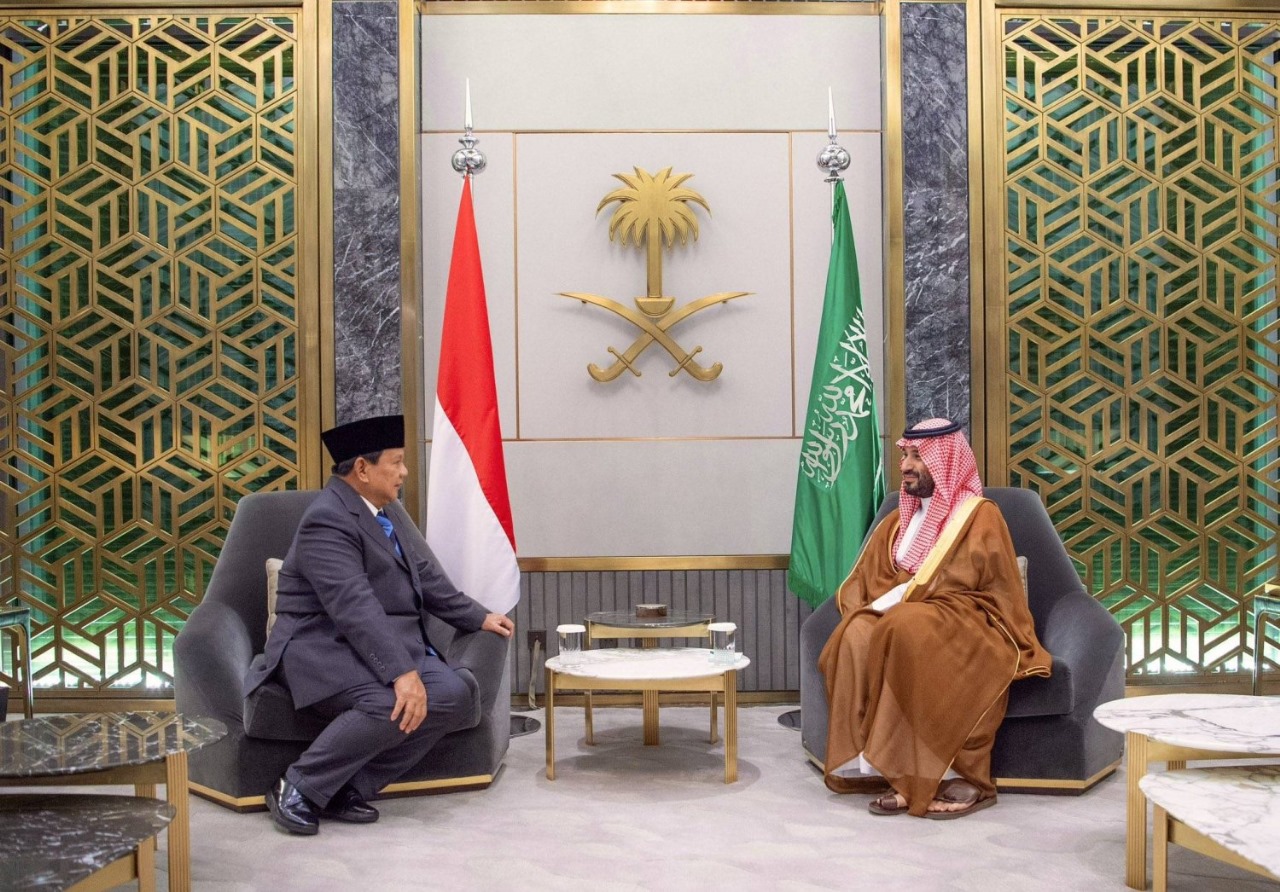 ولي العهد السعودي والرئيس الإندونيسي يستعرضان المستجدات الإقليمية والدولية