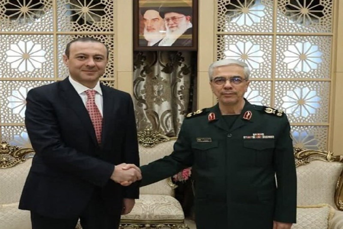 Iranian Chief of Staff: Iran ready to send observer to Azerbaijan-Armenia border