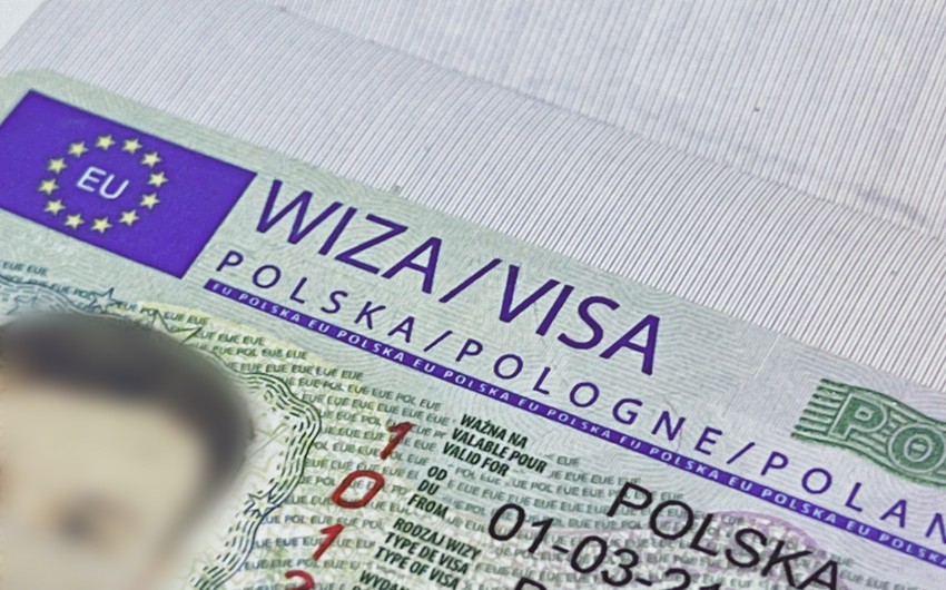 Poland greatly reduces issuance of visas