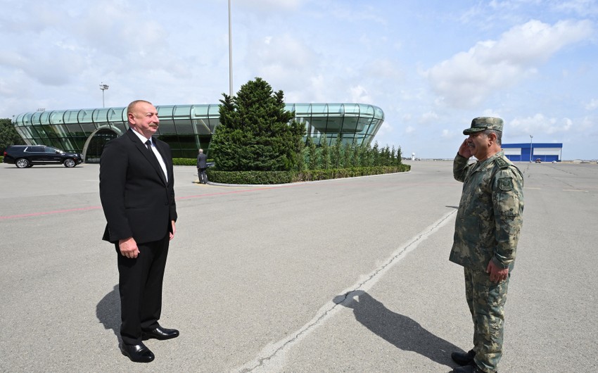 President Ilham Aliyev views military transport aircraft produced by Italian "Leonardo" company