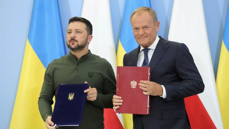 Ukraine, Poland sign security deal