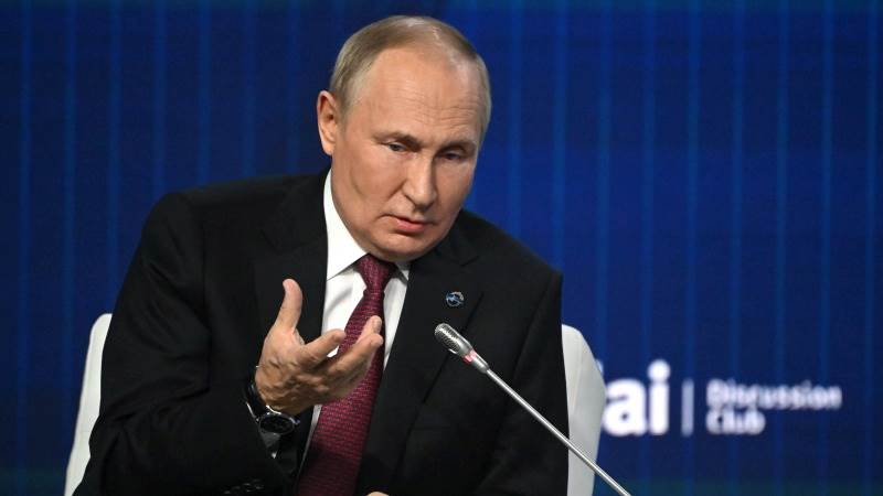 Putin: Moscow not closing 'window' into Europe