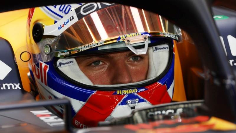Verstappen takes pole for Qatar GP