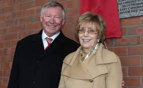 Former Manchester United manager Sir Alex Ferguson's wife dies aged 84