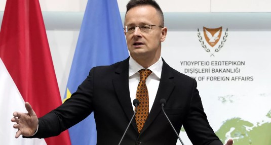 Hungarian FM Szijjarto Accuses Poland of Hypocrisy