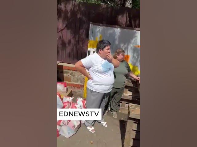 Azərbaycanlılar təxliyə edilmiş ruslara qida məhsulları paylayıblar - VİDEO