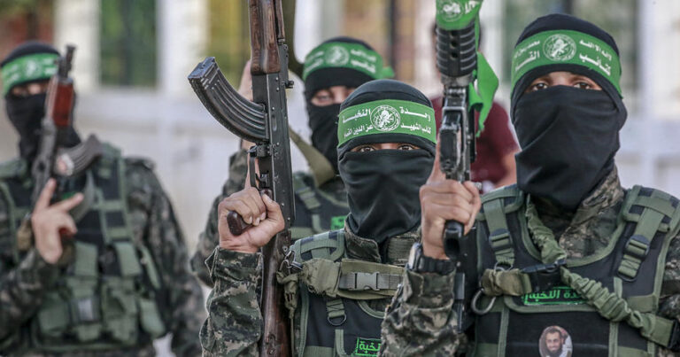 Who are the members of Hamas: weapons in their hands and "prayers" in their tongue?