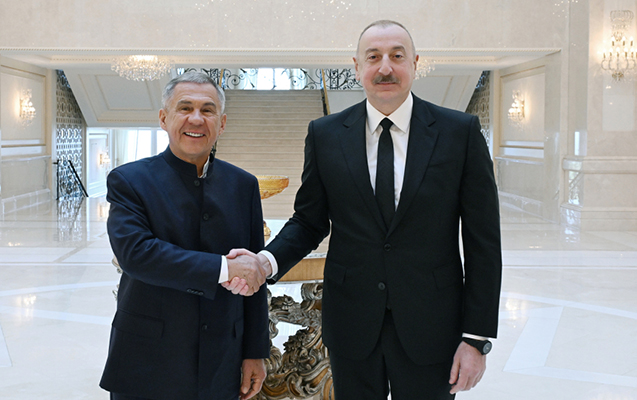 Prezident Tatarıstanın Rəisi ilə görüşdü