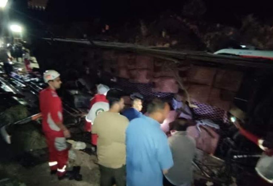 İranda avtobusun qəzaya uğraması nəticəsində 14 nəfər ölüb