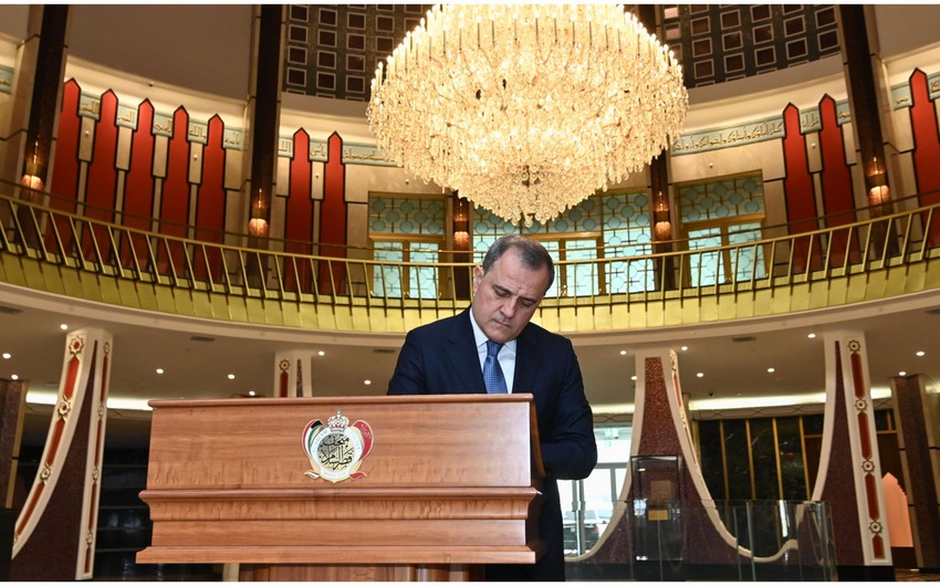 Jeyhun Bayramov visits Al-Salam Palace Museum in Kuwait