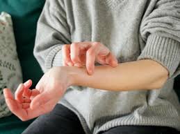 Scientists have discovered what makes you itch