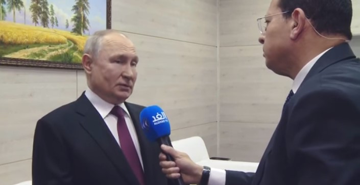 بوتين: يمكن لروسيا المساهمة في حل القضية الفلسطينية