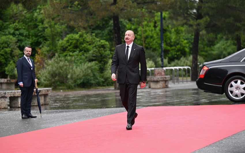 Press review of I.Aliyev's participation in the 6th Summit of the "European Political Union"