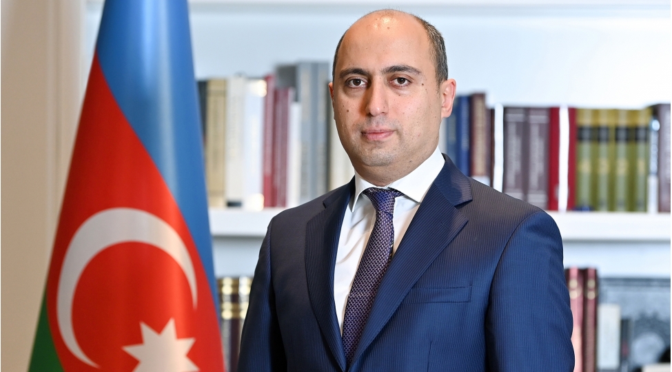 Emin Əmrullayev Londonda keçirilən 21-ci Dünya Təhsil Forumunda iştirak edir