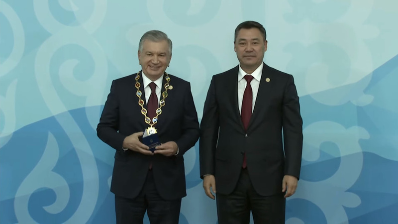 President of Uzbekistan was awarded Order of Honor of CIS