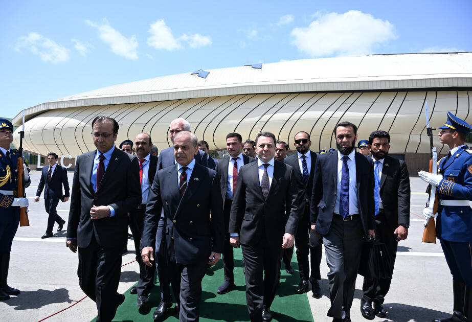 Məhəmməd Şahbaz Şərifin Azərbaycana səfəri başa çatıb