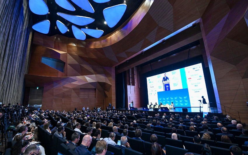 30-cu Bakı Enerji Forumu işə başladı