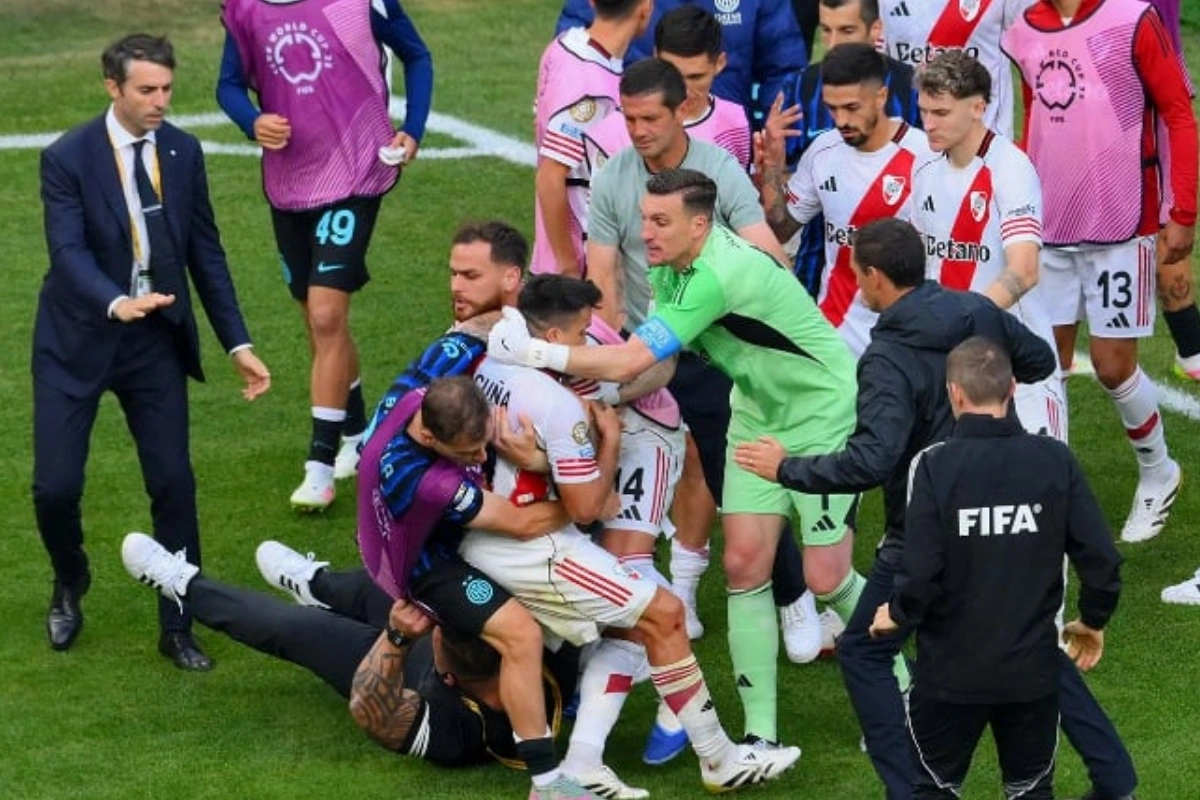 Futbolçular arasında dava düşdü