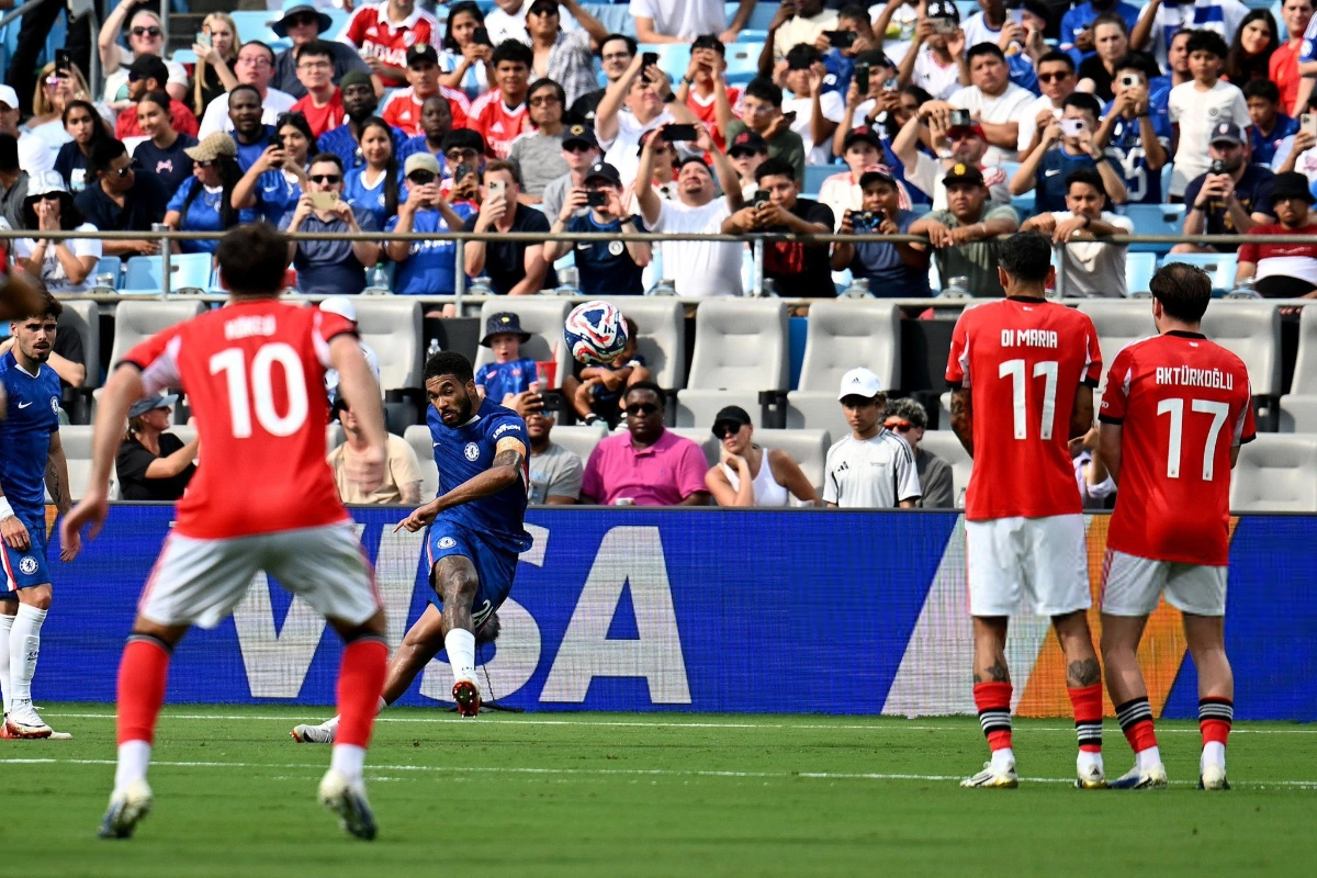 Klublararası dünya çempionatı: "Çelsi" "Benfika"nı darmadağın etdi