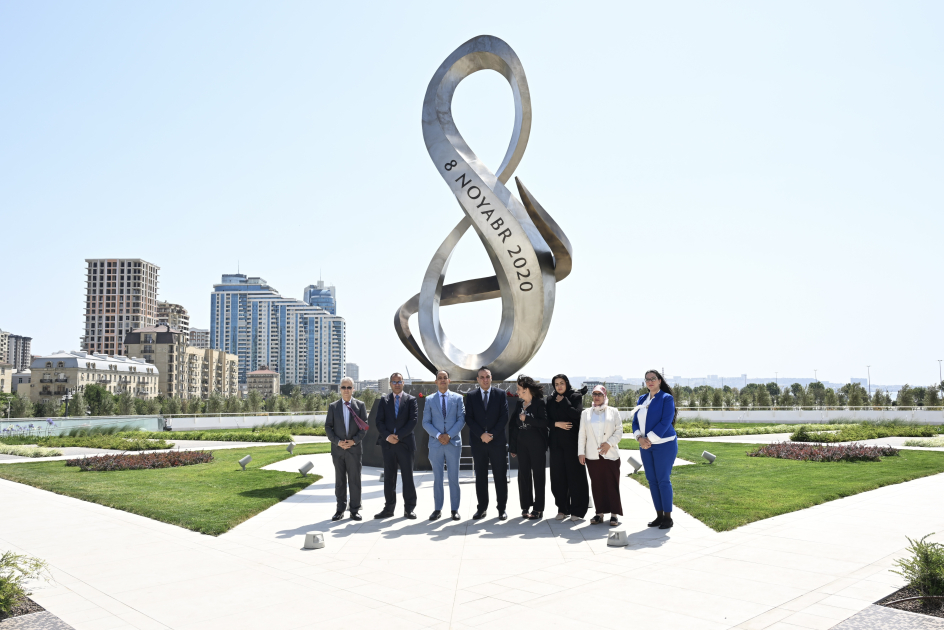 Representatives of Moroccan House of Representatives visit Victory Park in Baku