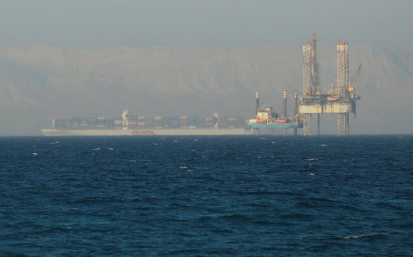 Drillship capsizes in Suez Gulf, Egypt's petroleum ministry says