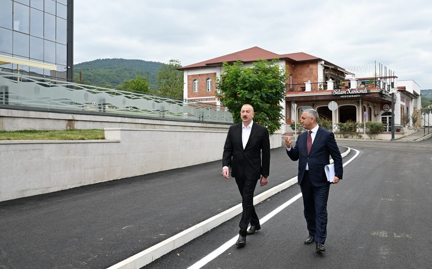 President Ilham Aliyev attends opening of Khankandi Business Center