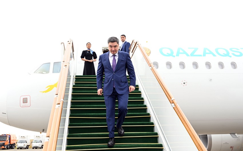 Qazaxıstanın Baş naziri ECO-nun 17-ci Zirvə görüşündə iştirak etmək üçün Azərbaycana gəlib