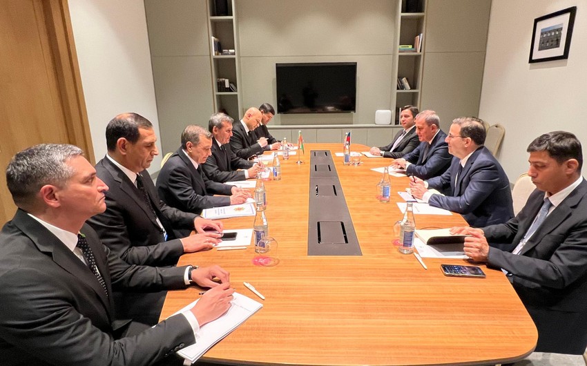 Foreign ministers of Azerbaijan, Turkmenistan mull increasing mutual trade volume
