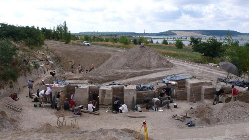 Neandertallar  niyə "yağ fabriki" qurmuşdular?
