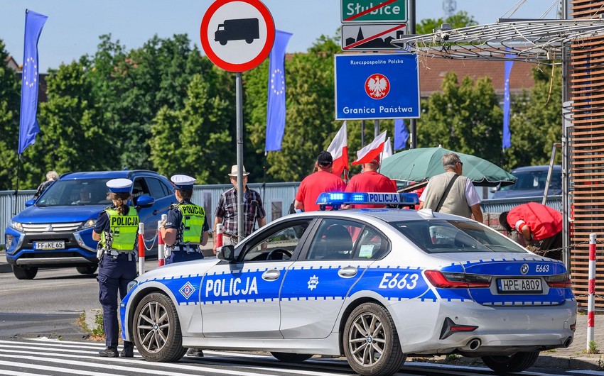 Poland imposes checks on German and Lithuanian borders amid migration fears