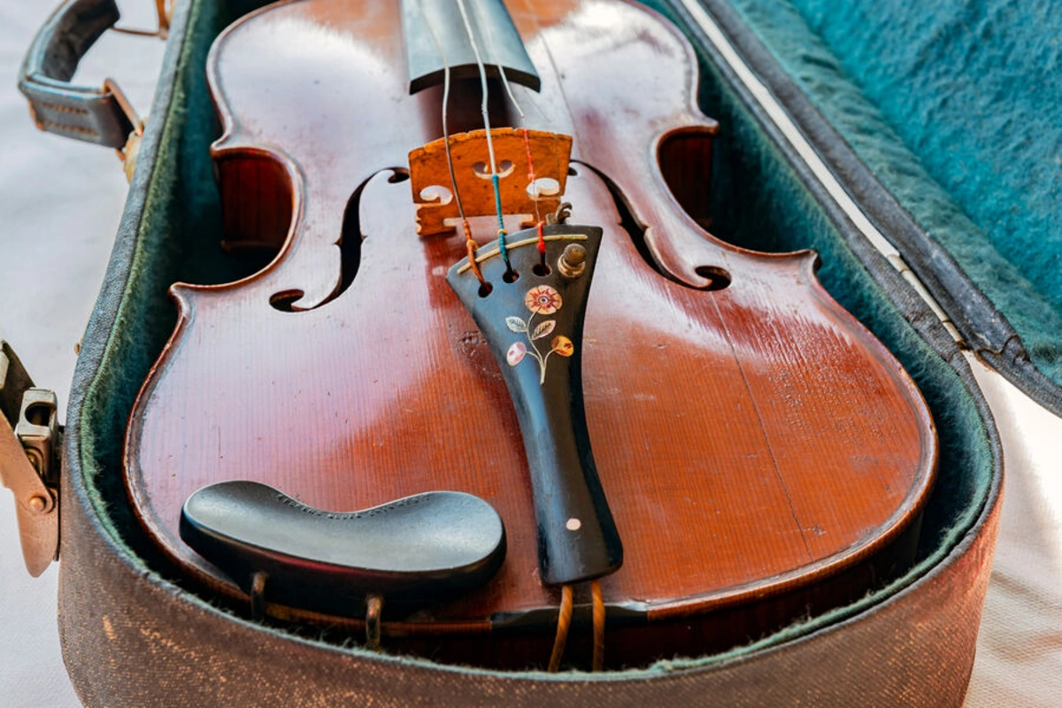 Stradivari skripkasının 80 illik heyrətamiz səyahəti