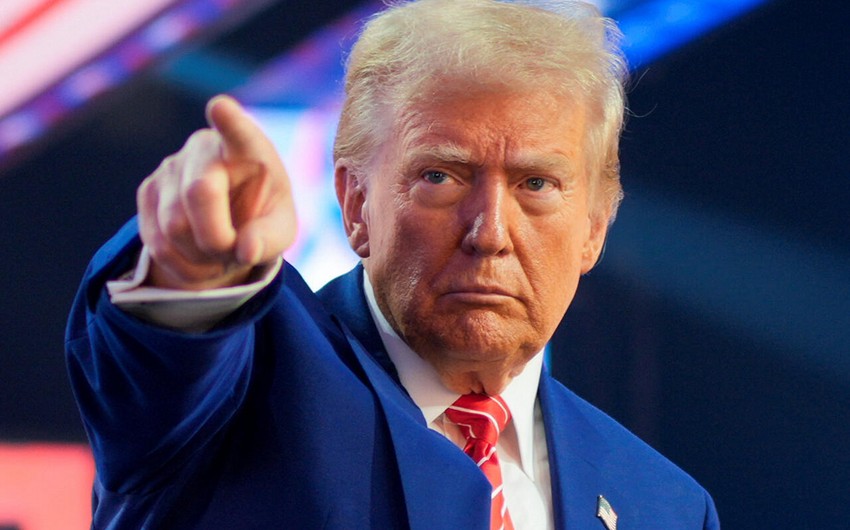 Трамп объявляет о введении 35%-ных пошлин на импорт из Сербии с 1 августа