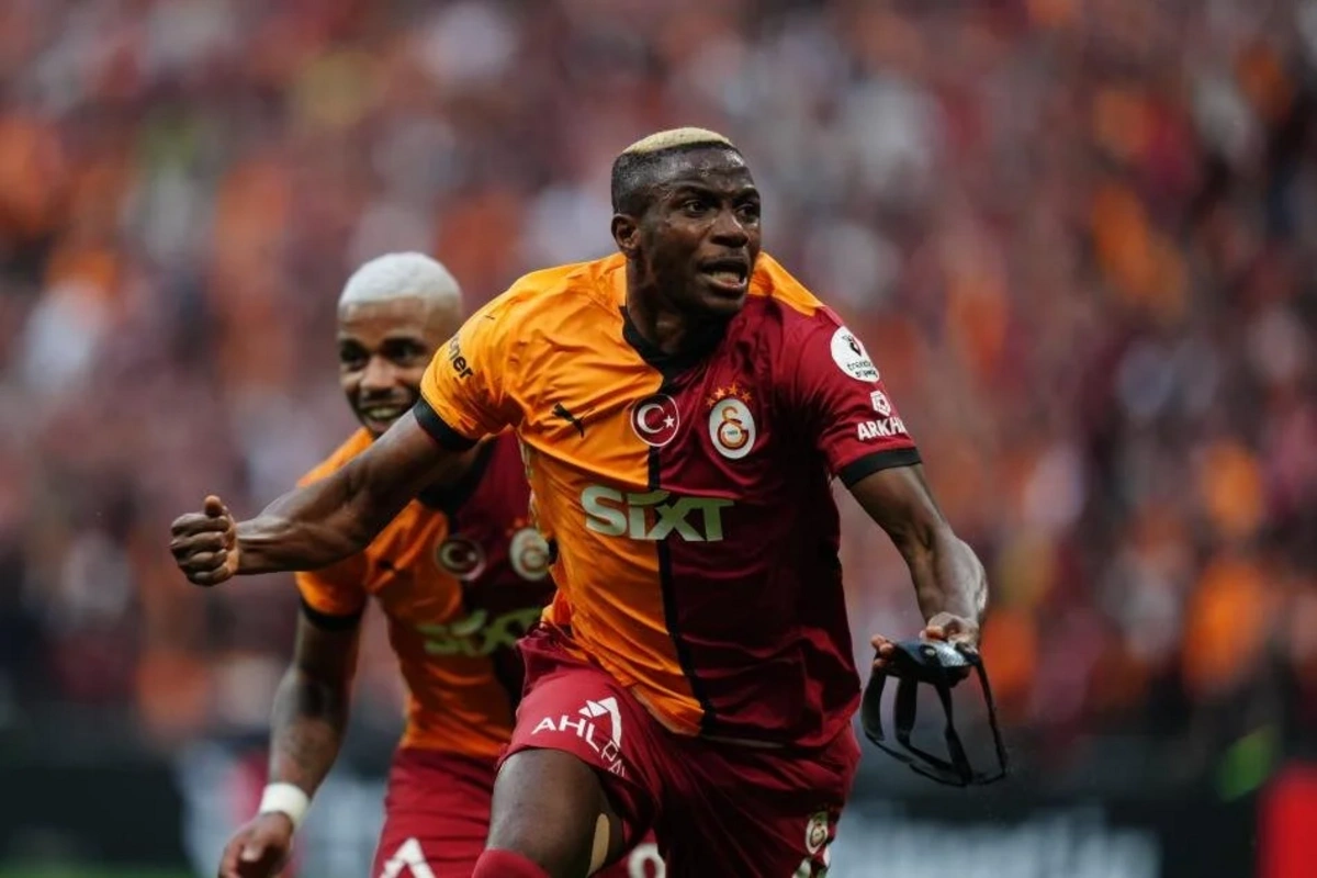 Viktor Osimhenin keçidi bu gün rəsmiləşəcək