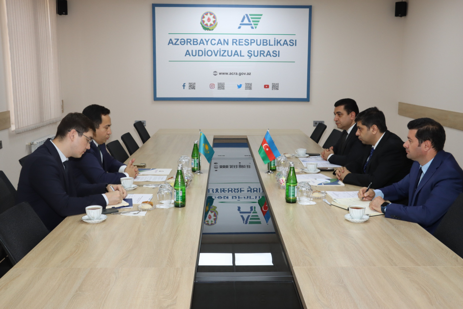 Azerbaijan and Kazakhstan Explore Partnership in Broadcast Media