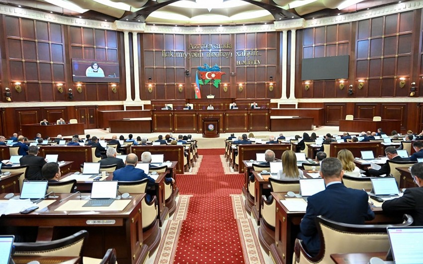 Last meeting of Azerbaijani Parliament's extraordinary session kicks off