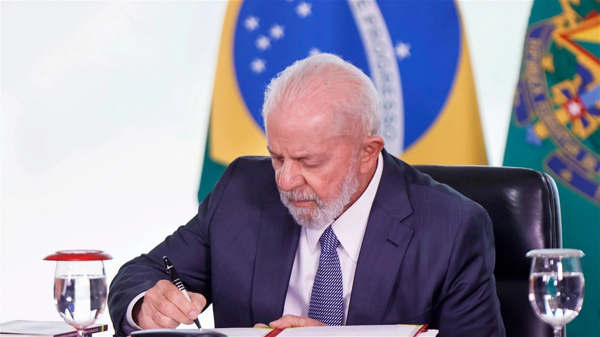 Braziliya prezidenti ABŞ-nin rüsumlarına cavab üçün xüsusi komitə yaradıb