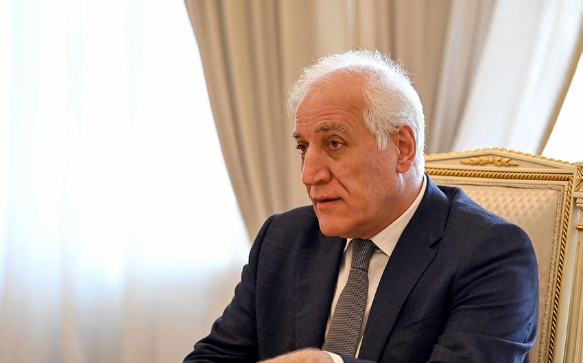 Президент Армении обсудил с главой КРОУ вопрос управления электросетями