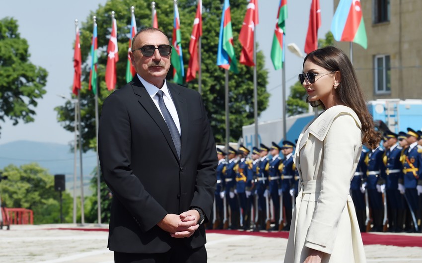 Милли Меджлис поздравил президента и первую леди по случаю Дня восстановления независимости Азербайджана