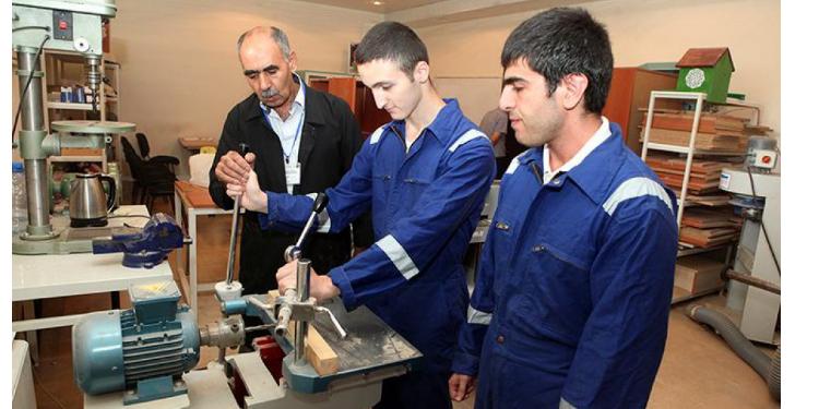 Peşə Hazırlığı Kursları İşsizlərə Nə Vəd Edir?
