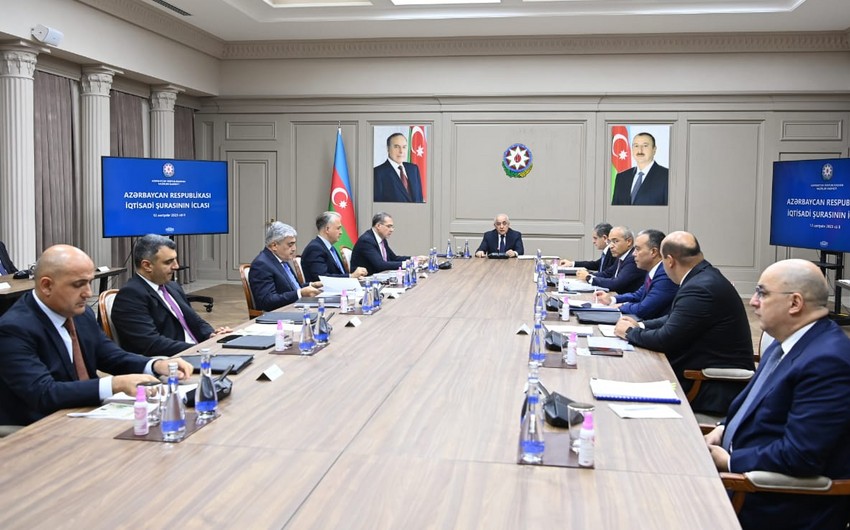 Ali Asadov chairs meeting of Economic Council of Azerbaijan
