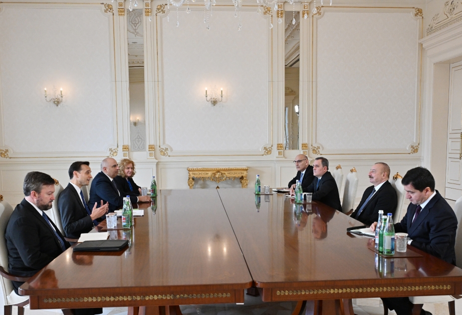 Президент Ильхам Алиев принял представителя Государственного департамента США
