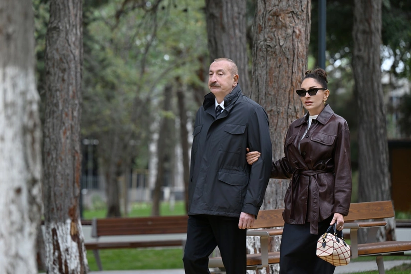 Ilham Aliyev and Mehriban Aliyeva attend opening of new park in Baku