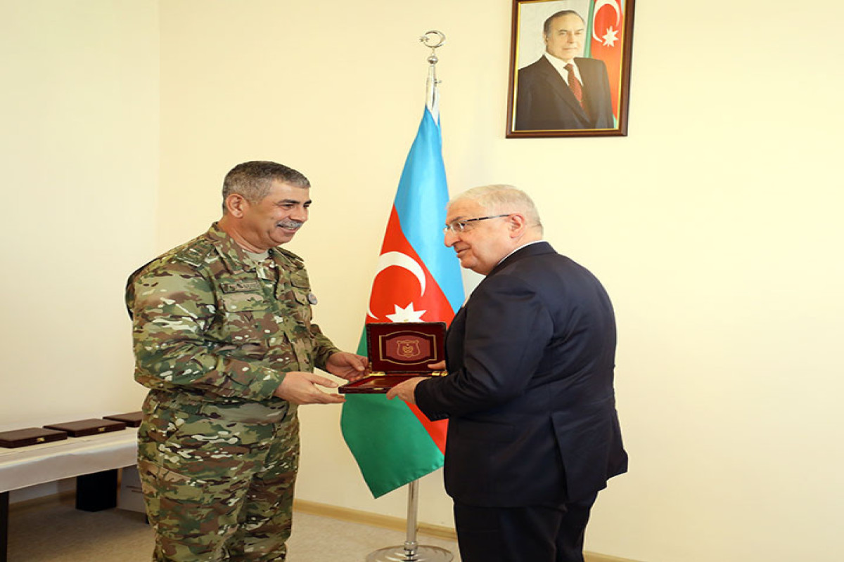 Azerbaijani Defence Minister awards Türkiye, Tajikistan, Kazakhstan, Uzbekistan Defence Chiefs